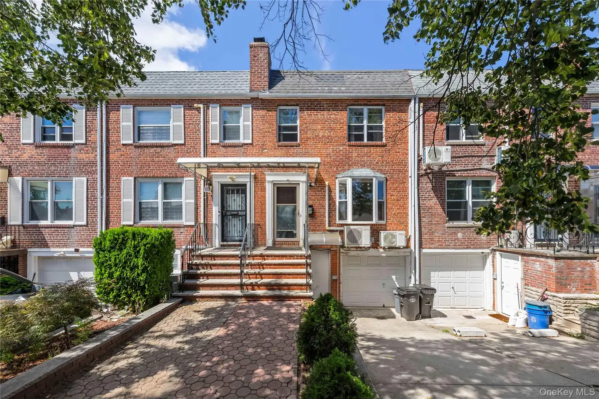 5352 194th Street, Fresh Meadows, NY 11365 - #1