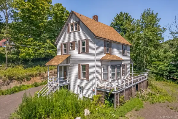 188 Henry Road, Cragsmoor, NY 12420