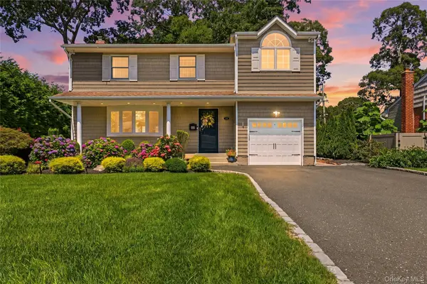 53 Rensselaer Drive, Commack, NY 11725