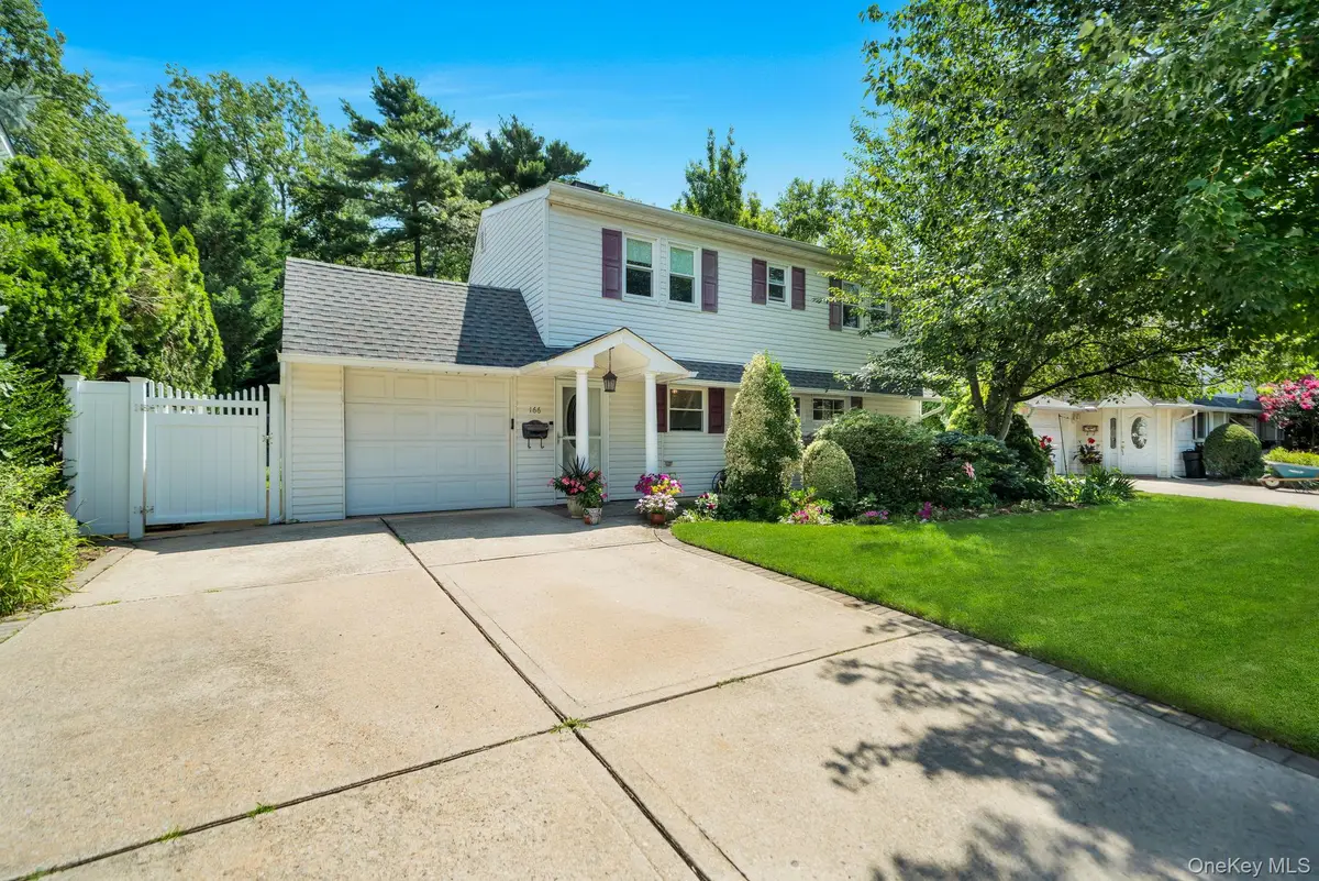 166 Choir, Westbury, NY 11590 - #1