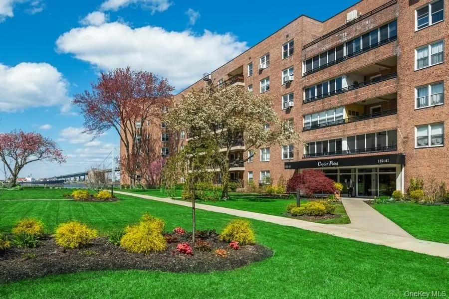 162-41 Powells Cove Boulevard #1G, Beechhurst, NY 11357 - #1