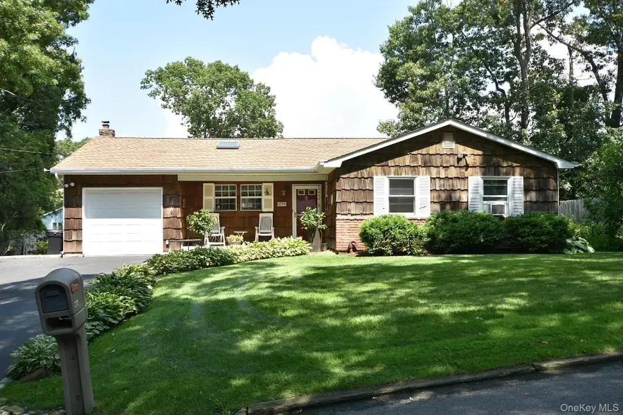 273 Deer Road, Ronkonkoma, NY 11779 - #2