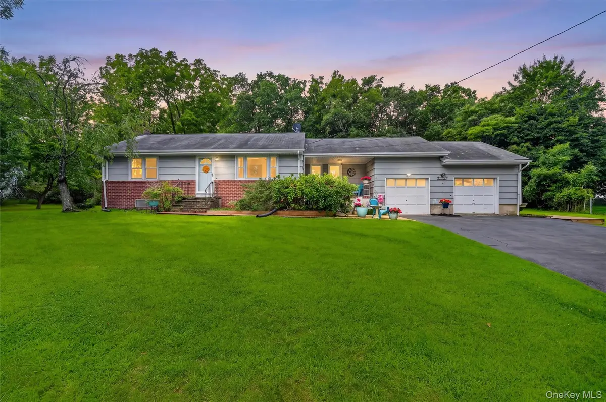 11 Lorraine Court, New City, NY 10956 - #1