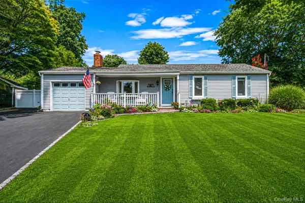 16 Pine Edge Drive, East Moriches, NY 11940