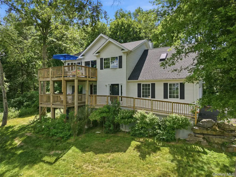 15 Meadow Drive, Red Hook, NY 12571 - #3
