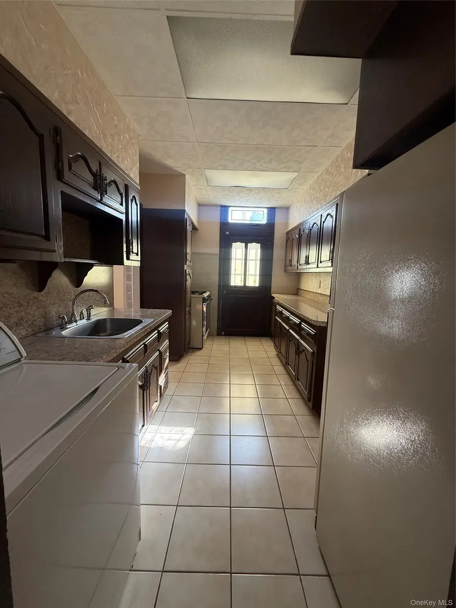 868 Morris Park Avenue, Bronx, NY 10462 - #3