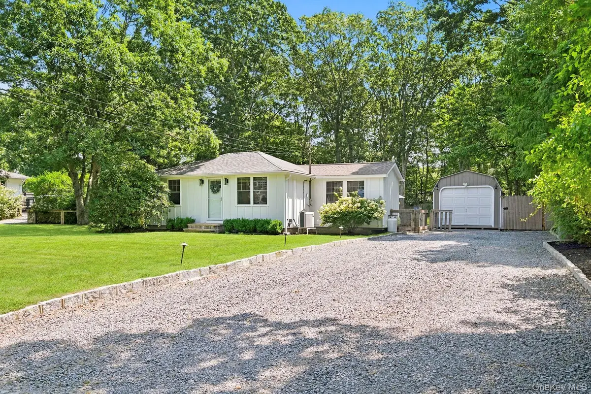 22 Matthews Drive, Remsenburg Speonk, NY 11972 - #1