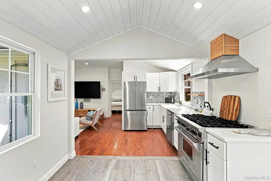 22 Matthews Drive, Remsenburg Speonk, NY 11972 - #2