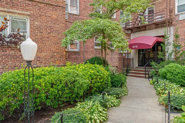 66-92 Selfridge Street #4H, Forest Hills, NY 11375