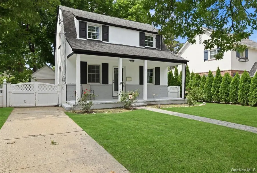 415 Leonard Boulevard, New Hyde Park, NY 11040 - #2
