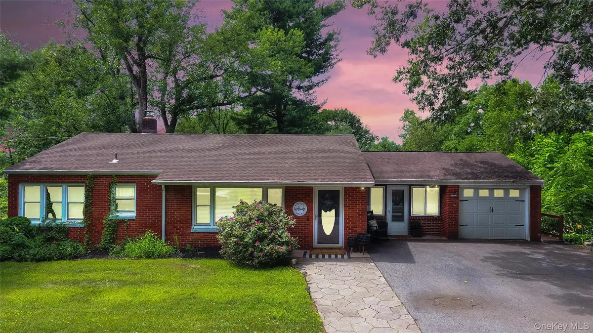 10 Oak Ridge Drive, New Windsor, NY 12553 - #1