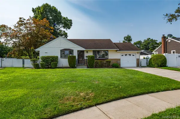 3986 Maplewood Drive, Seaford, NY 11783