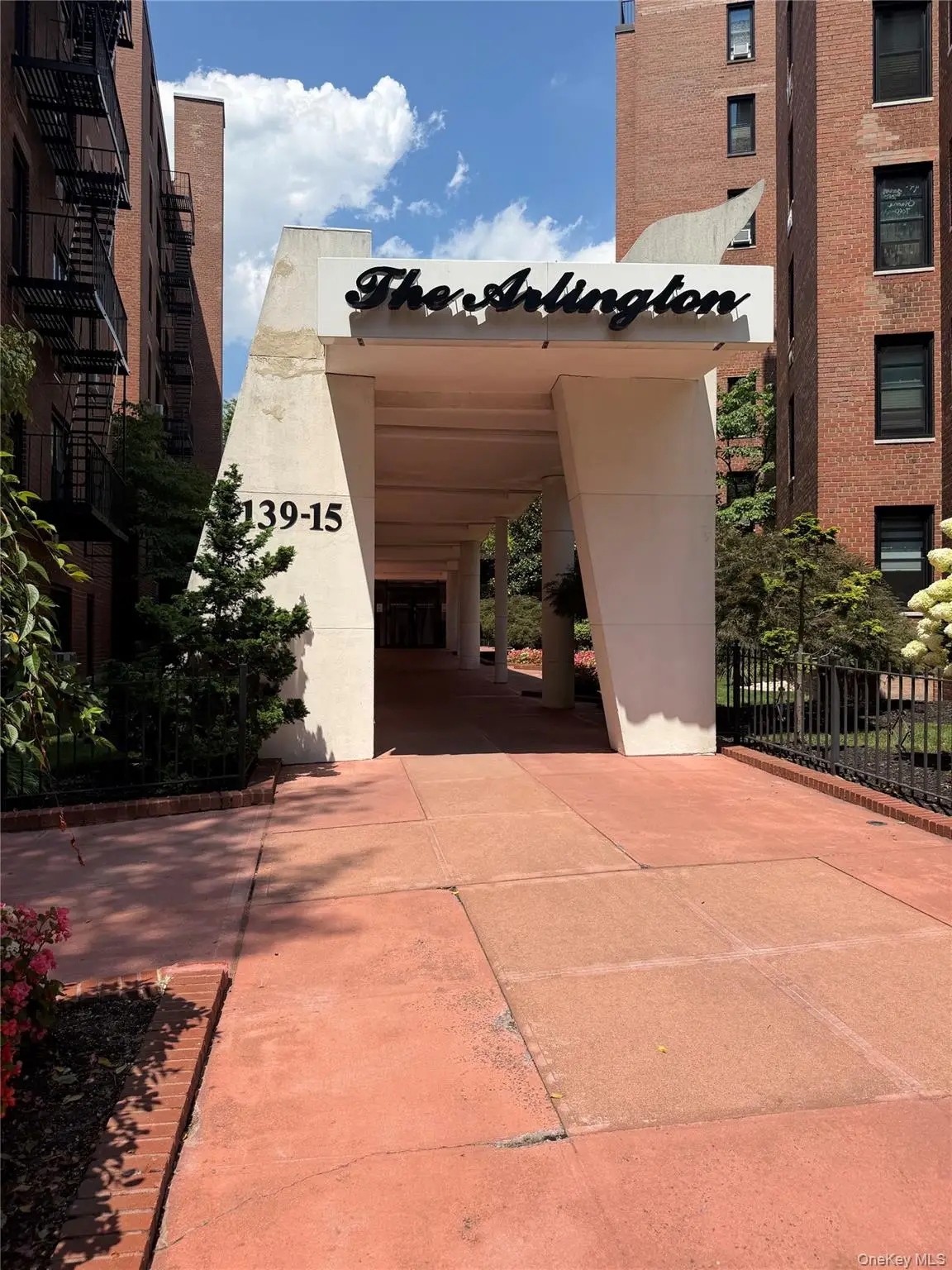 139-15 83rd Avenue #527, Briarwood, NY 11435 - #1