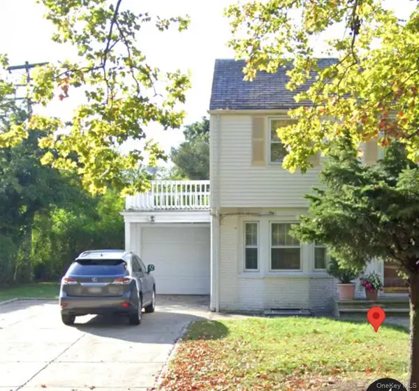 292 11th Street, Garden City, NY 11530