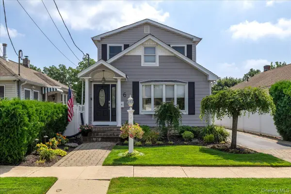 6 Wall Street, Farmingdale, NY 11735
