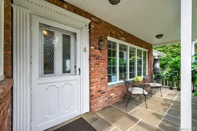 4 Woodleaf Court, Cold Spring Harbor, NY 11724 - #3