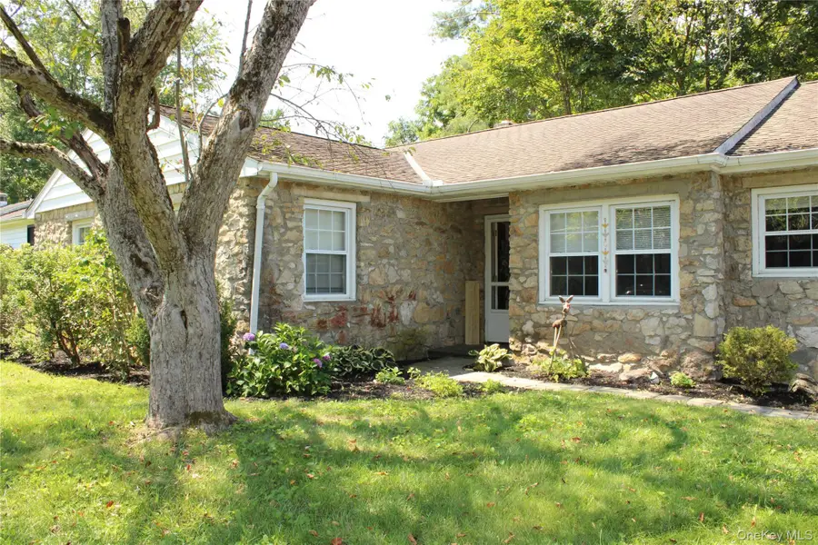 44 Ireland Drive, Poughkeepsie, NY 12603 - #2