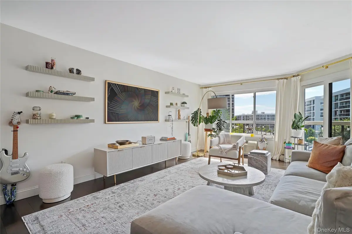 100 High Point #401, Hartsdale, NY 10530 - #1