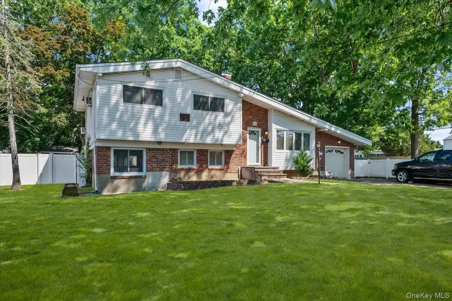 369 Central Avenue, Deer Park, NY 11729 - #2