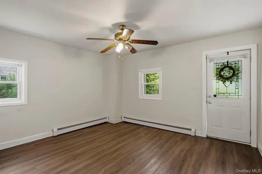 7 Dolfinger Lane, Fishkill, NY 12524 - #2