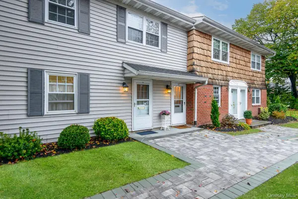 2 Anchorage #5A, Oyster Bay, NY 11771