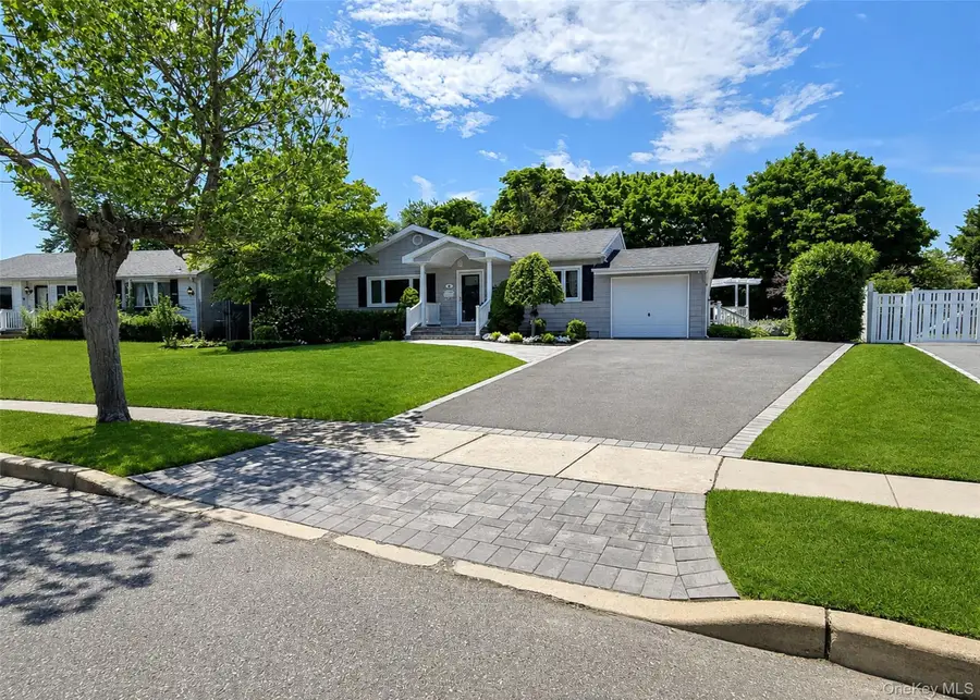8 Starlight Drive, Commack, NY 11725 - #2