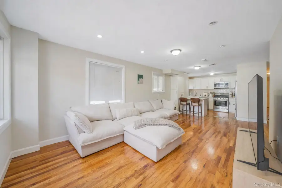 2858 Sampson Avenue, Bronx, NY 10465 - #2
