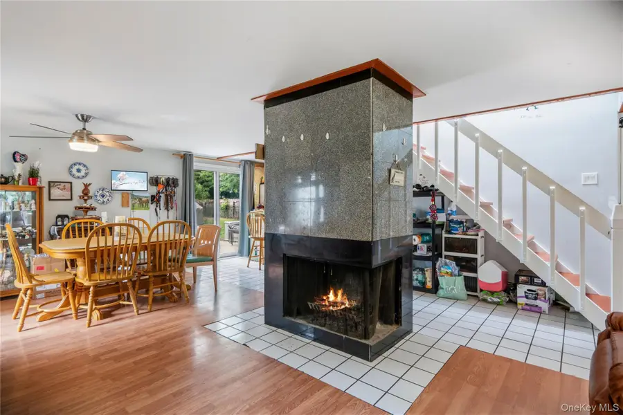 39 All Points Terrace, Holbrook, NY 11741 - #2