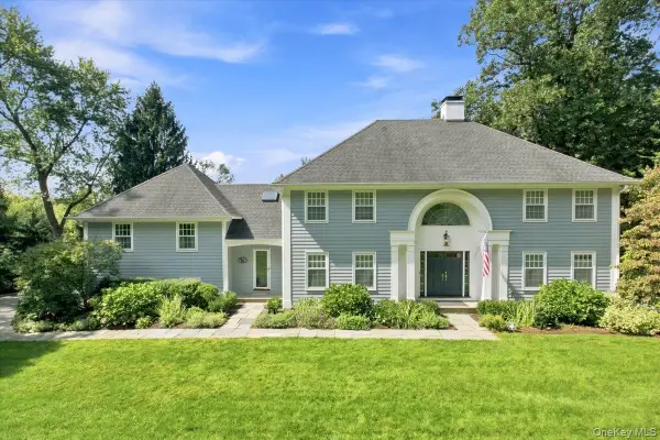 20 Hitching Post Lane, Chappaqua, NY 10514