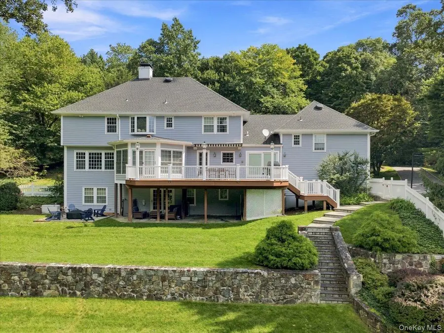20 Hitching Post Lane, Chappaqua, NY 10514 - #3
