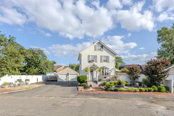 2 Dean Street, Farmingdale, NY 11735