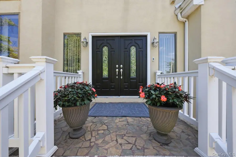 121 Newport Road, Yonkers, NY 10710 - #3