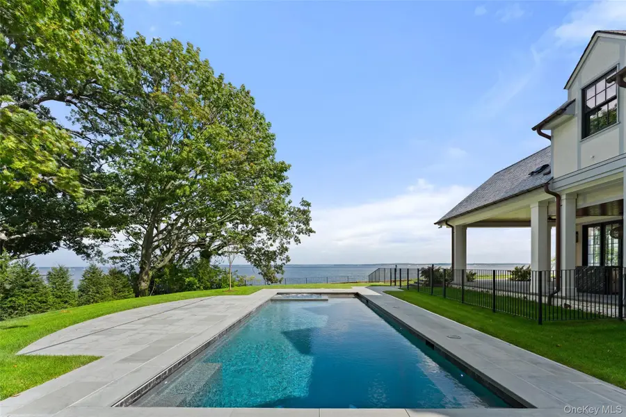 104 Premium Point, New Rochelle, NY 10801 - #2