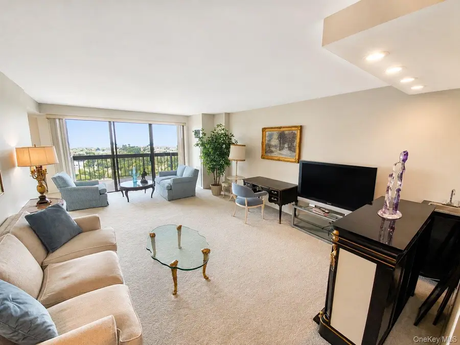 27110 Grand Central Parkway #17L, Queens, NY 11005 - #2