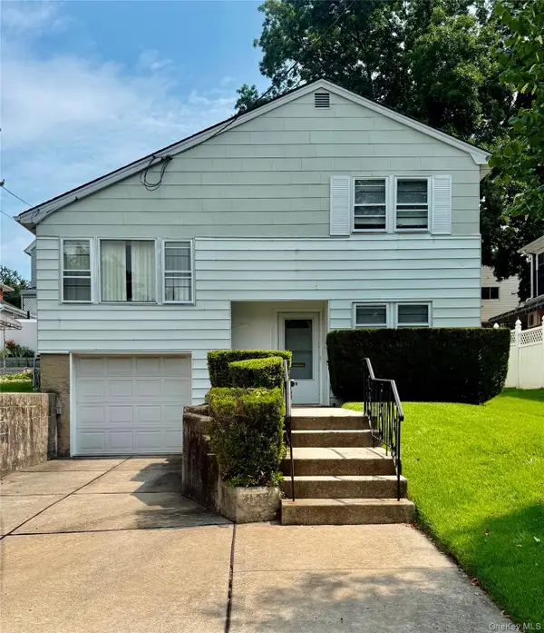4139 248th Street, Little Neck, NY 11363