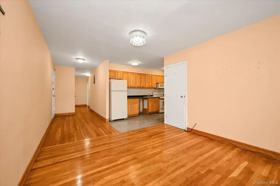 140-18 Burden Crescent #411, Briarwood, NY 11435 - #3