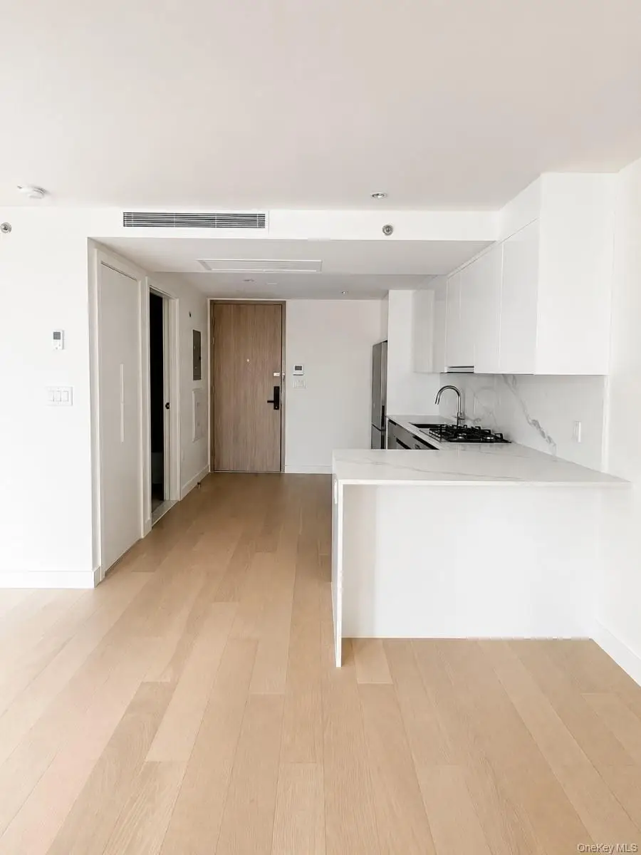 144-49 Northern Boulevard #722, Flushing, NY 11354 - #3