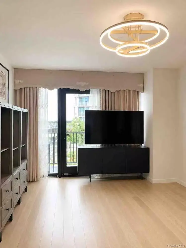 131-02B 40th Road #4U, Flushing, NY 11354 - #2