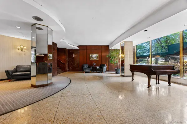 61-20 Grand Central Parkway #A1508, Forest Hills, NY 11375