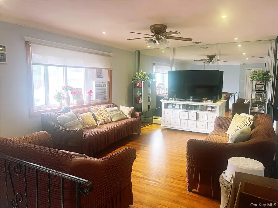 312 E Columbia Street, Hempstead, NY 11550 - #3