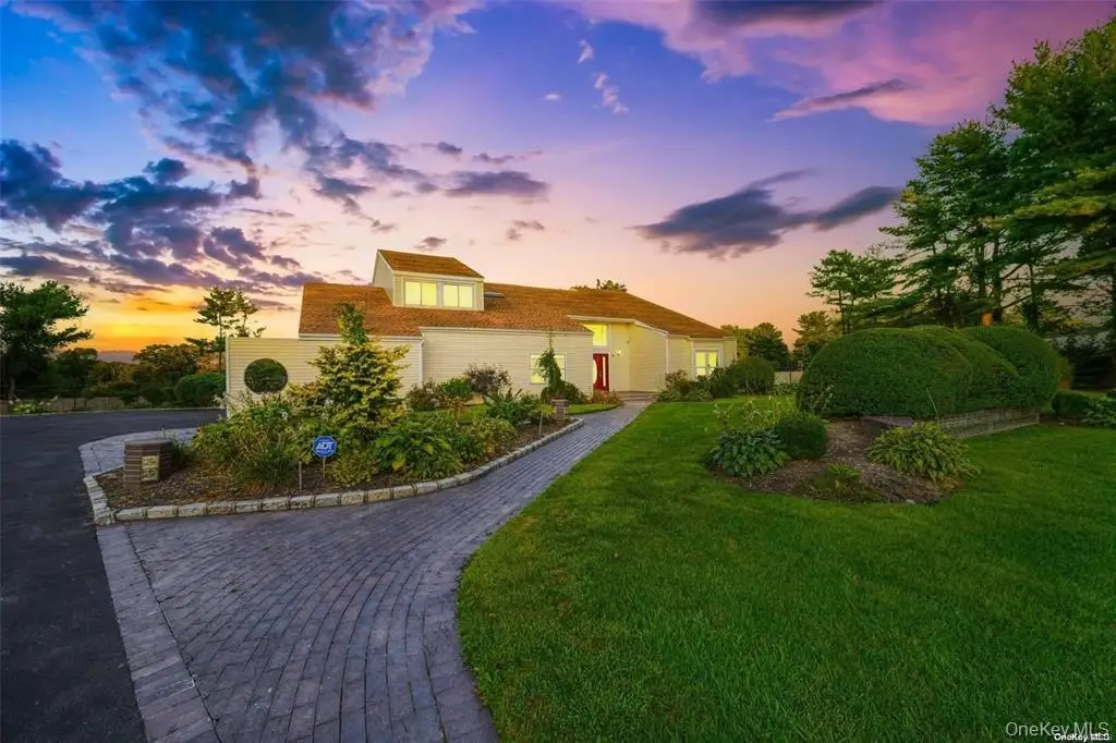 4 Jester Court, Dix Hills, NY 11746 - #1