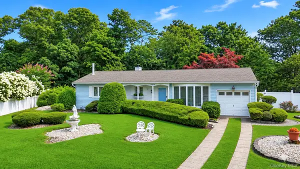 12 Heather Court, Centereach, NY 11720