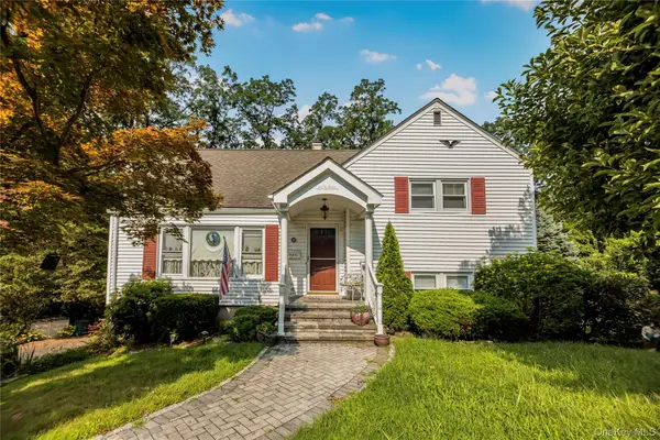 33 Dexter Road, Yonkers, NY 10710