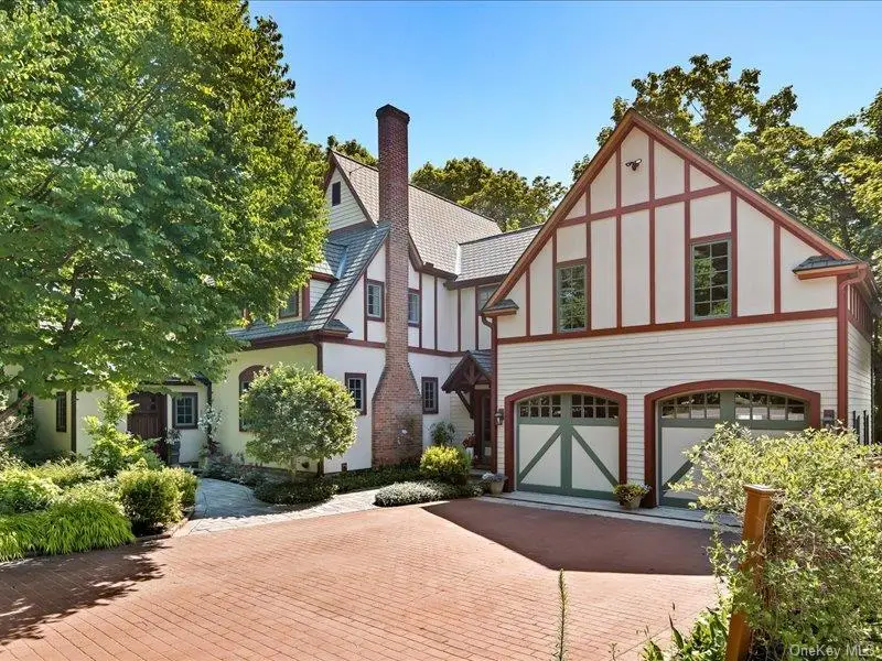 674 Crescent Avenue, Saratoga Springs, NY 12866 - #2
