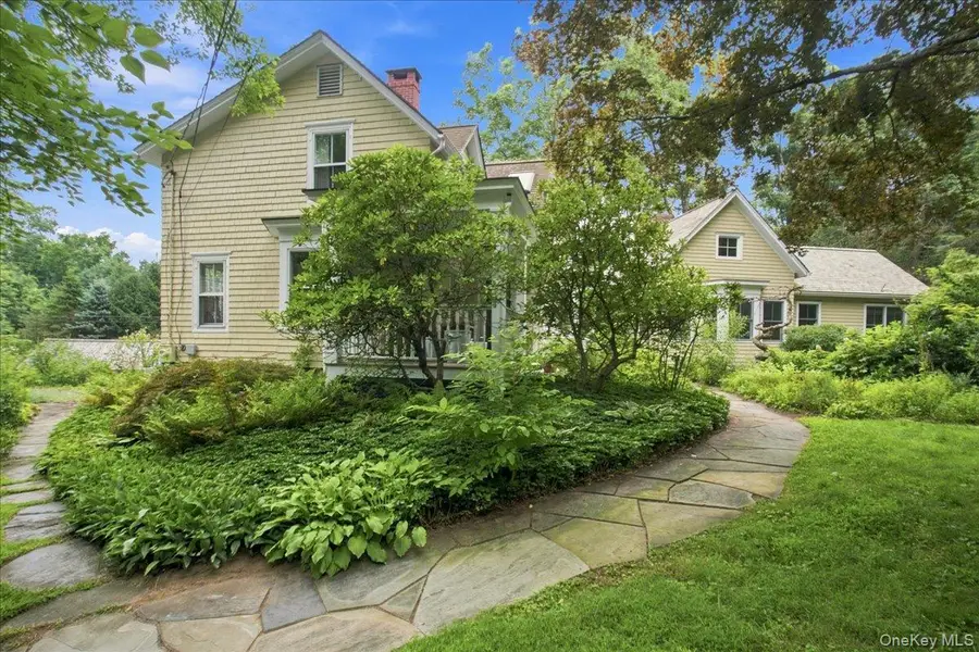 100 Whitlockville Road, Katonah, NY 10536 - #3