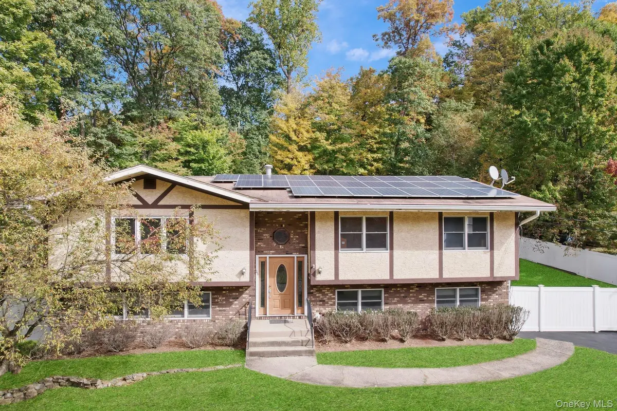 22 N Lorna Lane, Airmont, NY 10952 - #1