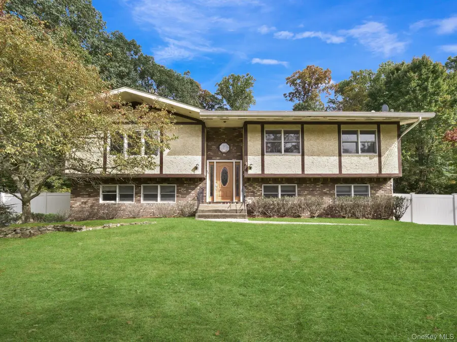 22 N Lorna Lane, Airmont, NY 10952 - #2