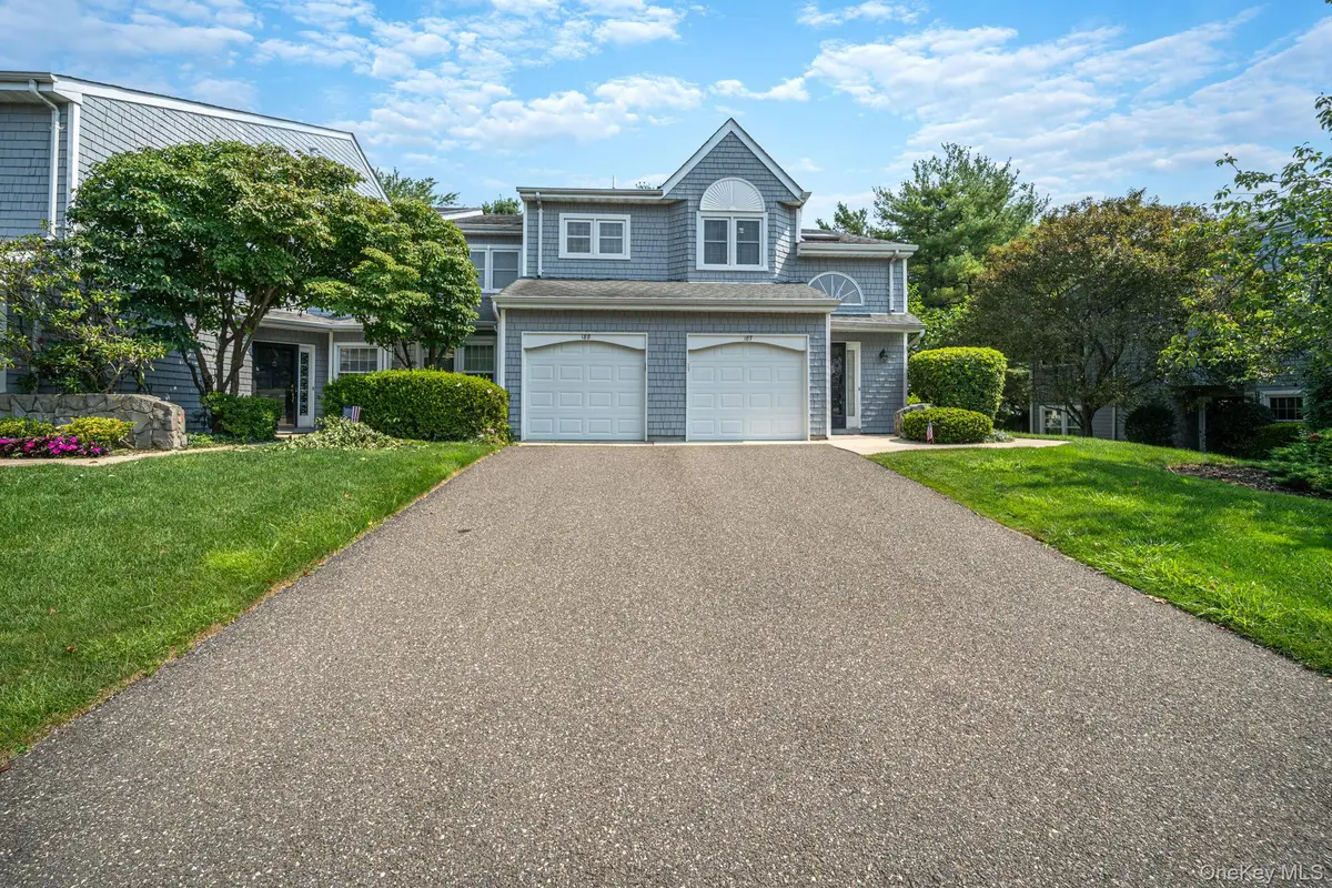 188 Lakebridge Drive N, Kings Park, NY 11754 - #1