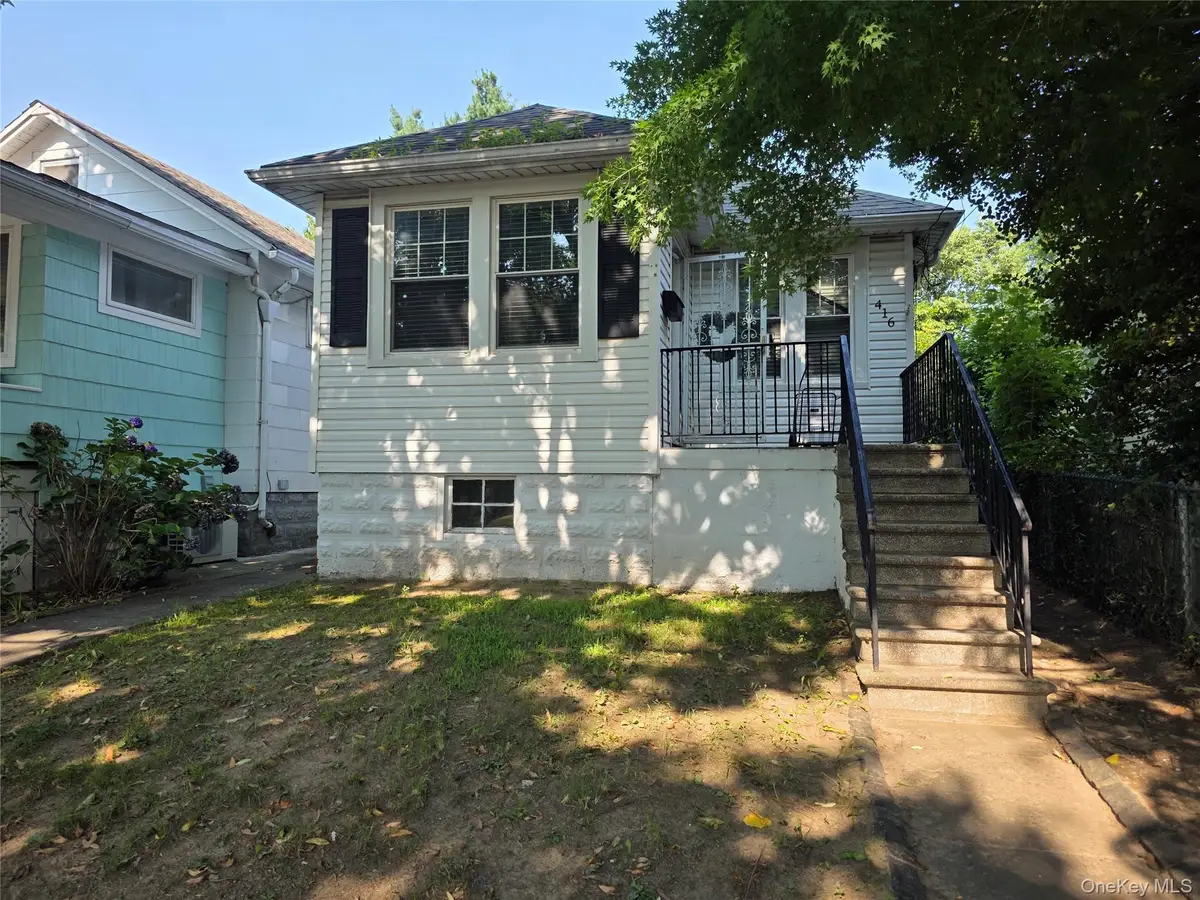 416 Minnieford Avenue, Bronx, NY 10464 - #1