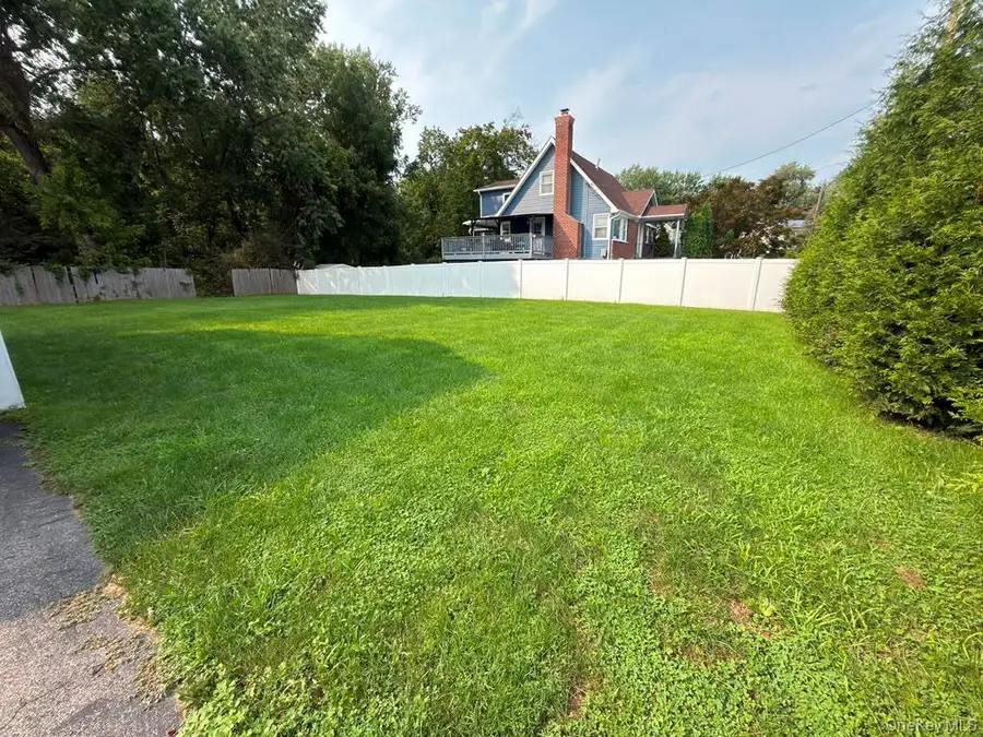 9 Babbitt Court, Elmsford, NY 10523 - #2